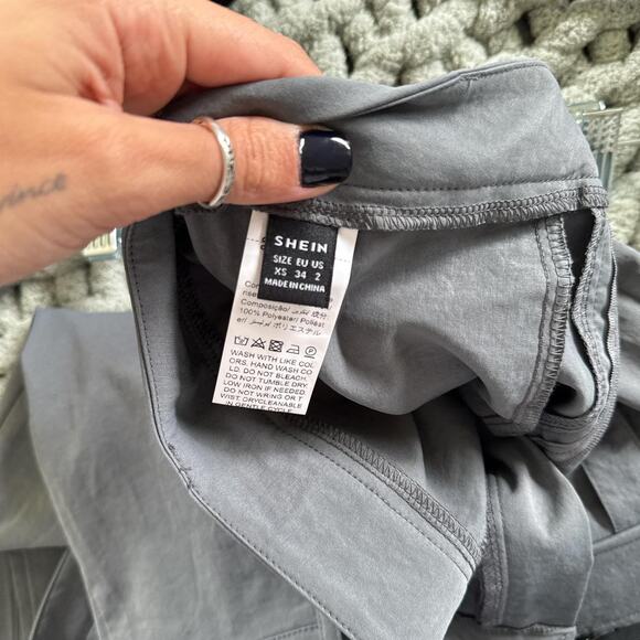 Grey cargo pants - Picture 7 of 7